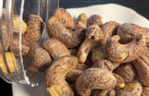 Doctors reveal that eating cashews causes …